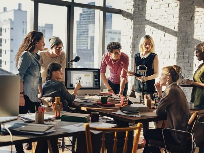 Generative AI in the Workplace: Between Promises and Realities