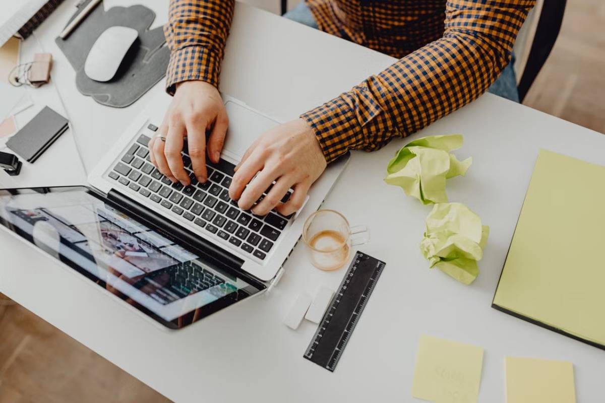 Freelance IT: Boost Your Net Income with an Umbrella Company (Portage Salarial)