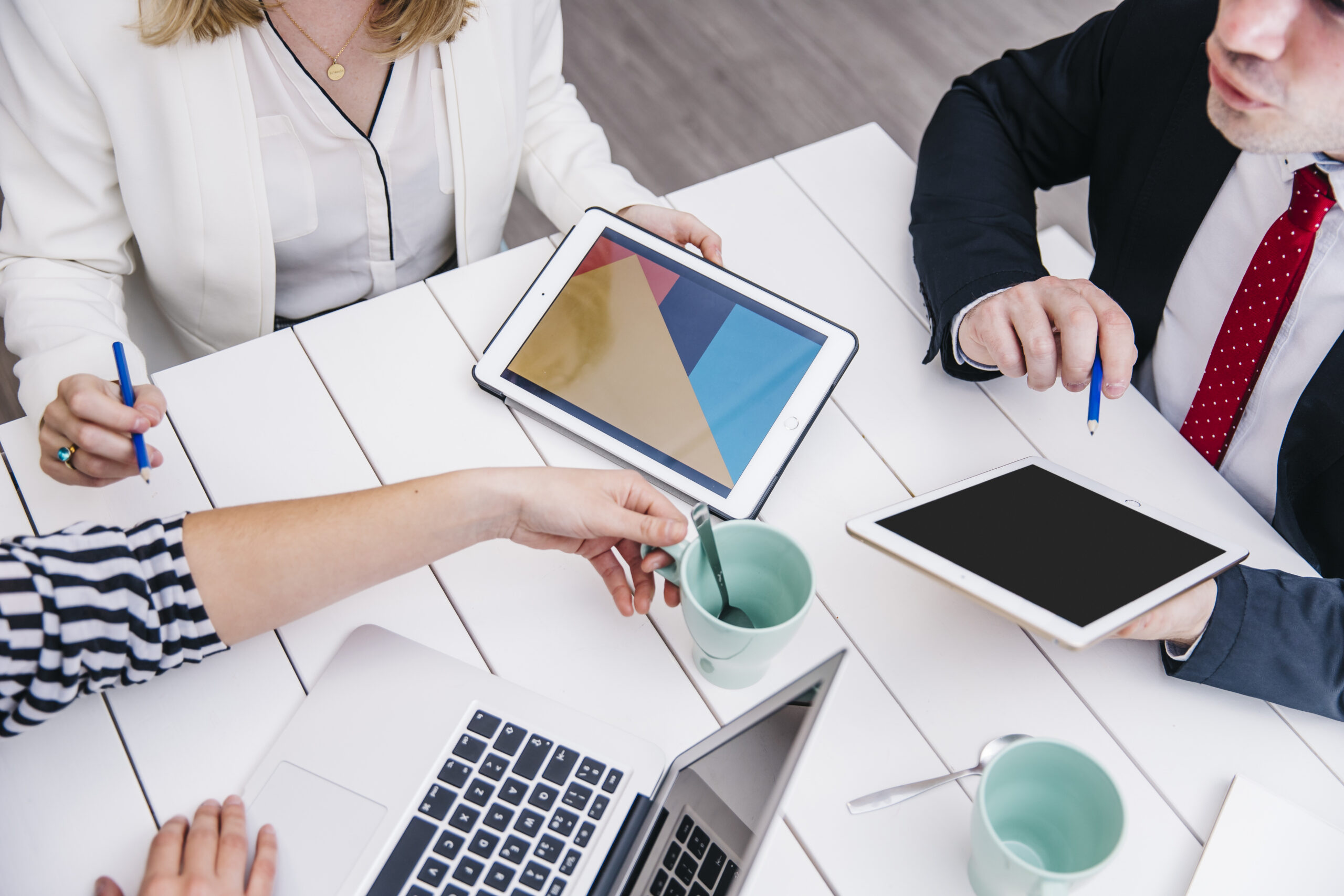 Sovereign Collaborative Platforms: Key Challenges and Implications